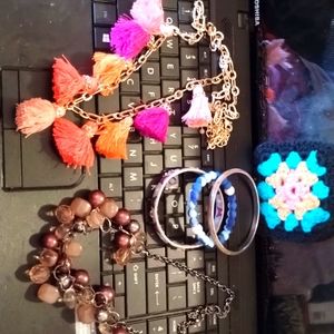 Really beautiful cute jewelry lot with beaded/ tassel necklace and brace…